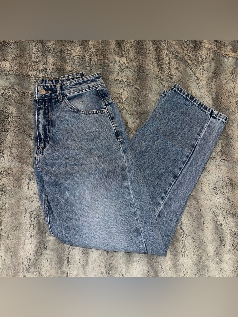 LIKE NEW women’s size 4 waist 27 High-waisted blue denim jeans